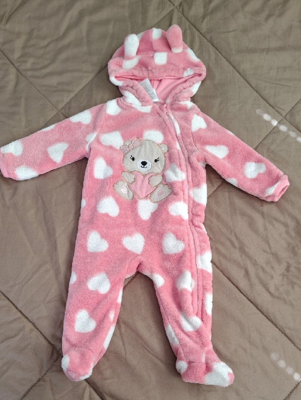 Cozy Pink Heart Plush Hooded Baby One-Piece with Bear Accent - Picture 4 of 7